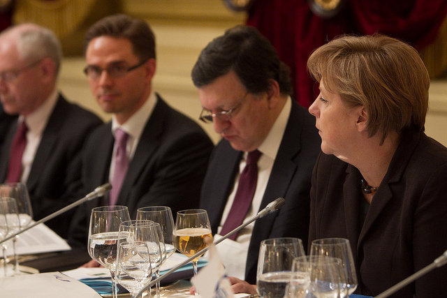 Sozialisten und rechte Mitte streiten über Eurozonenreform